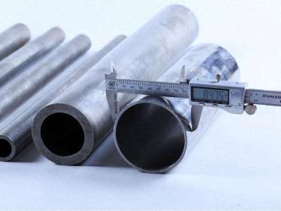 使用精密管有專家現(xiàn)場(chǎng)指導(dǎo)服務(wù),施工無(wú)憂! 使用精密管有專家現(xiàn)場(chǎng)指導(dǎo)服務(wù),施工無(wú)憂!